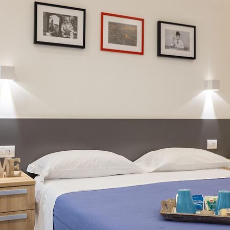 Napoli Squares Suites Luaran gambar