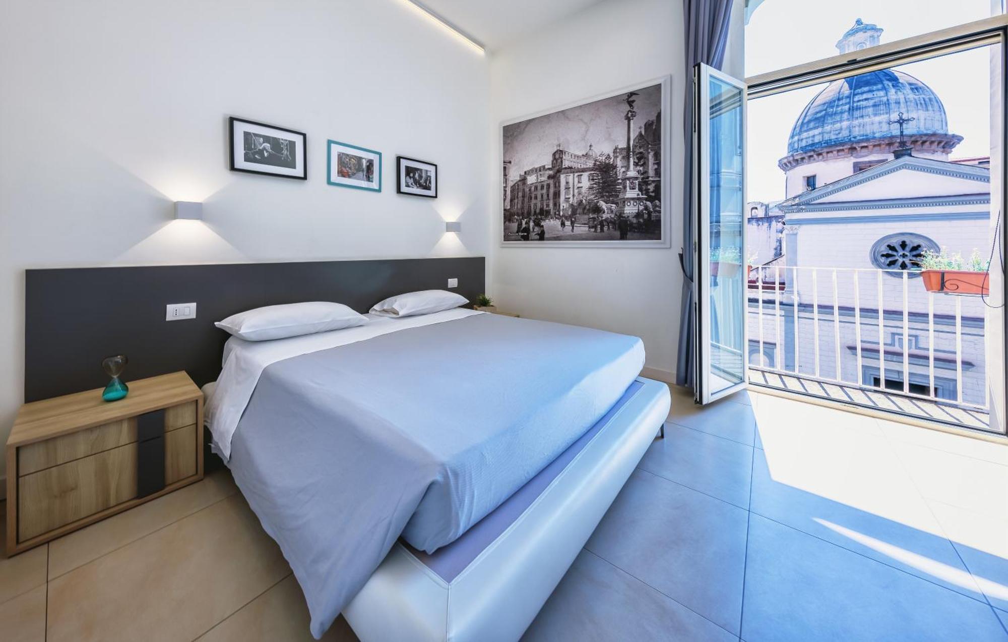 Napoli Squares Suites Luaran gambar