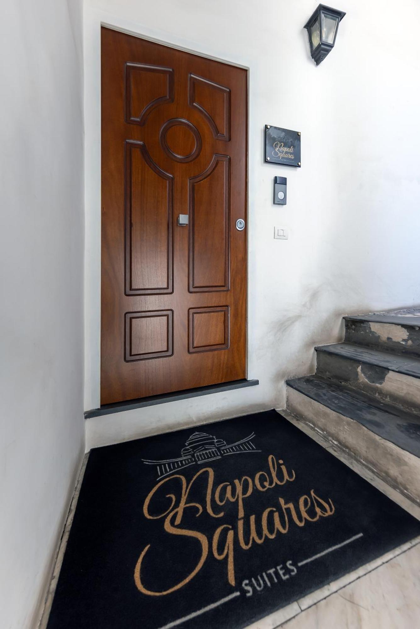 Napoli Squares Suites Luaran gambar