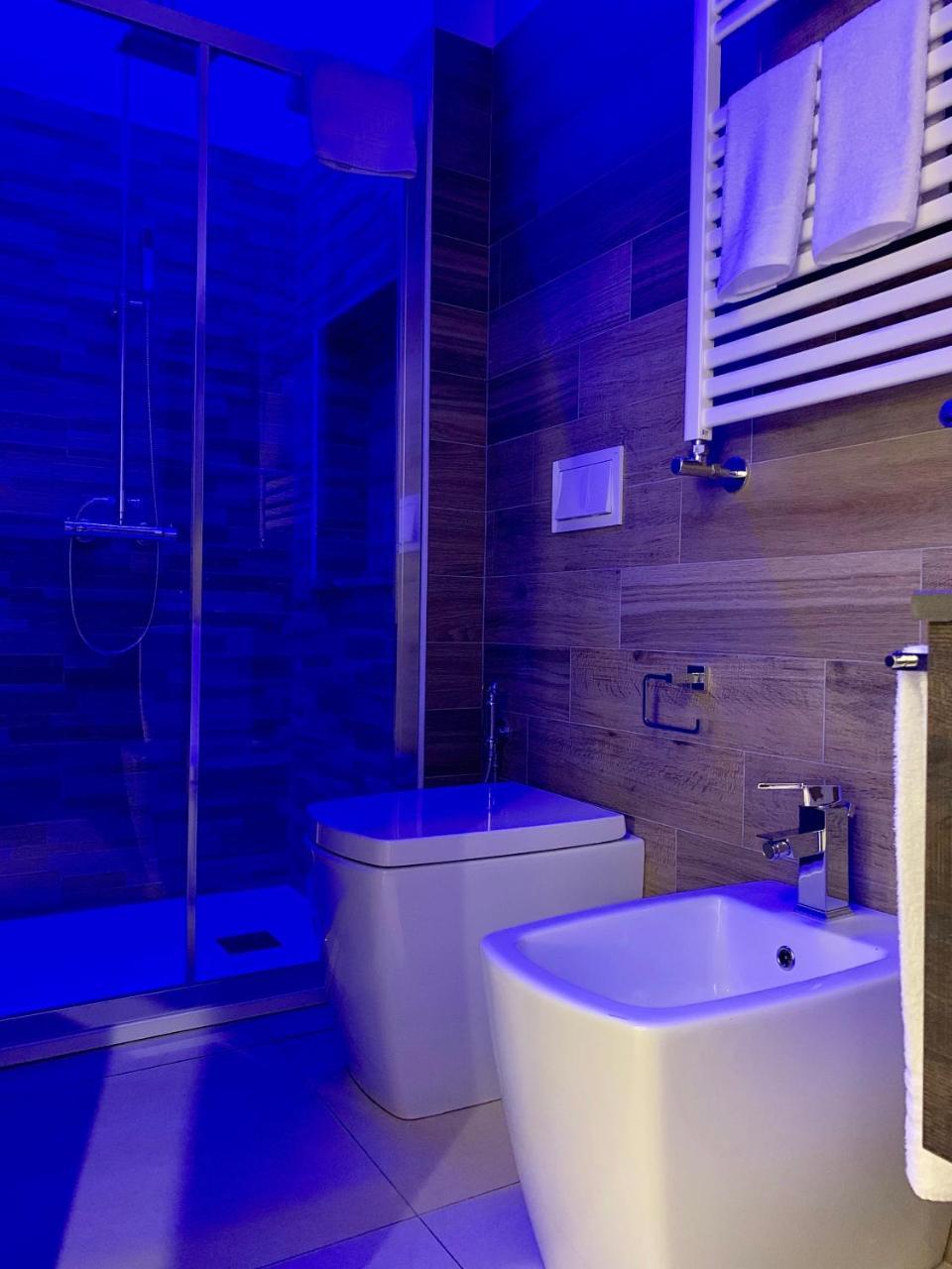 Napoli Squares Suites Luaran gambar