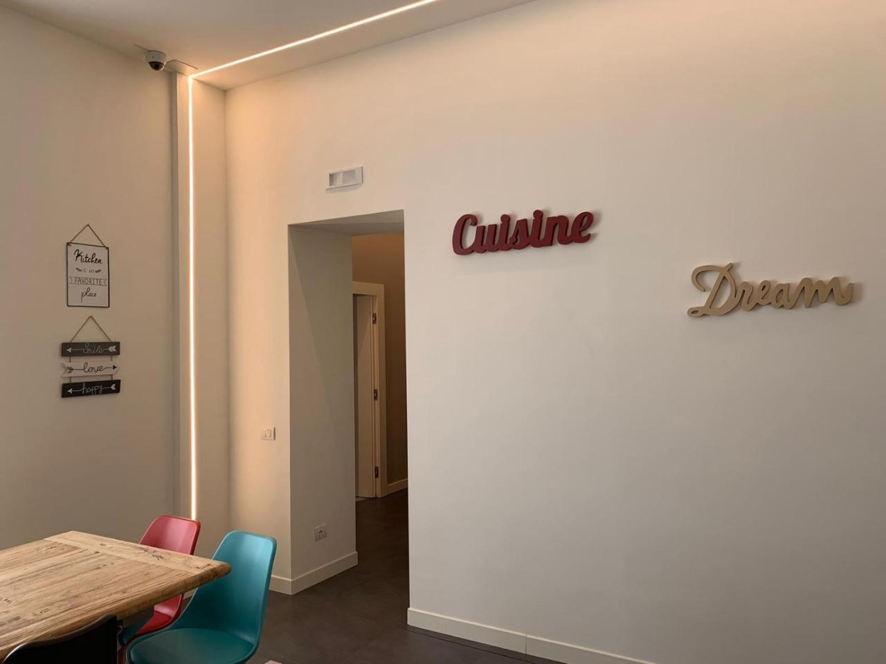 Napoli Squares Suites Luaran gambar