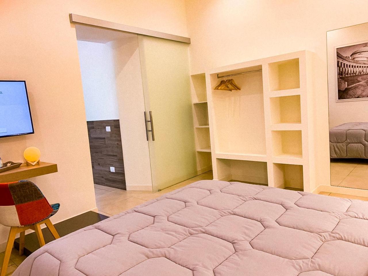 Napoli Squares Suites Luaran gambar
