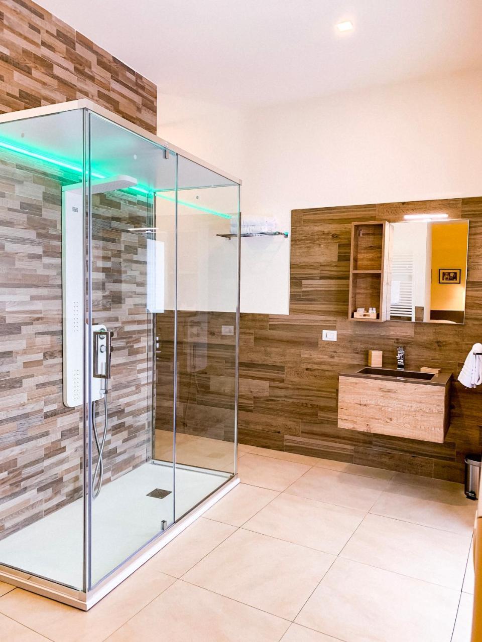 Napoli Squares Suites Luaran gambar