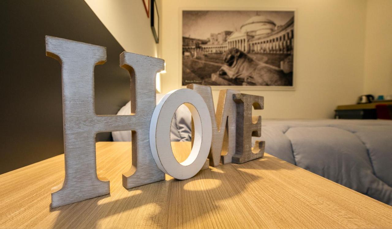 Napoli Squares Suites Luaran gambar