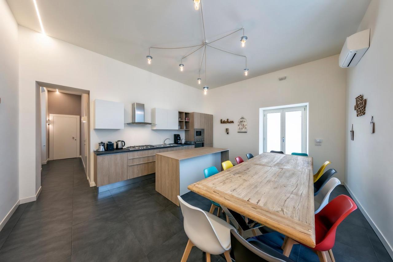 Napoli Squares Suites Luaran gambar