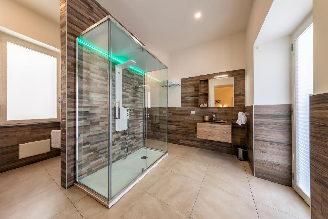 Napoli Squares Suites Luaran gambar