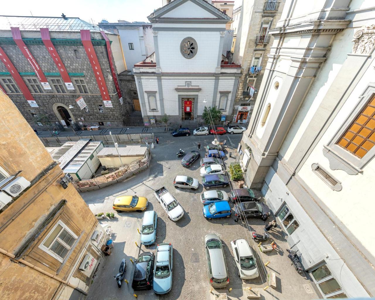 Napoli Squares Suites Luaran gambar