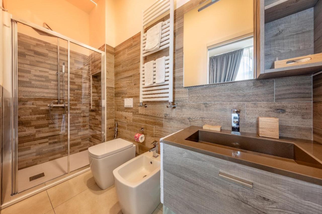 Napoli Squares Suites Luaran gambar
